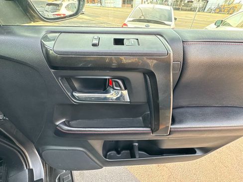 Used 2016 Toyota 4Runner SR5 Premium AWD/4WD image 15
