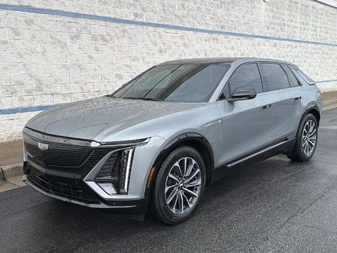 Certified 2024 Cadillac Lyriq Sport RWD image 2