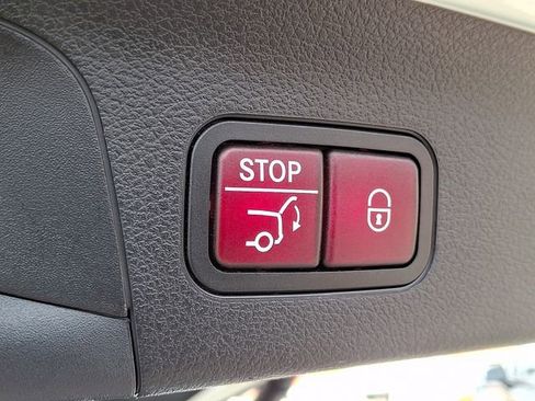 Used 2020 Mercedes-Benz GLS 580 4MATIC image 27