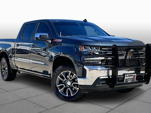 Used 2019 Chevrolet Silverado 1500 LT w/ Texas Edition image 3