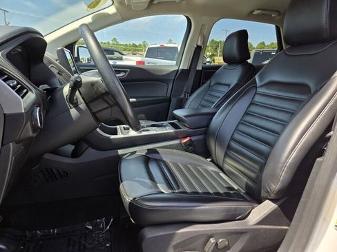 Used 2024 Ford Edge SEL AWD/4WD image 9