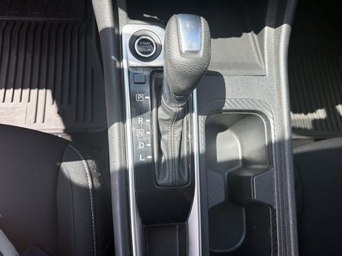 Used 2022 Nissan Sentra SV FWD image 15