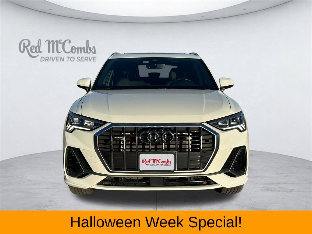 Used 2024 Audi Q3 2.0T Premium w/ Convenience Package AWD/4WD image 2