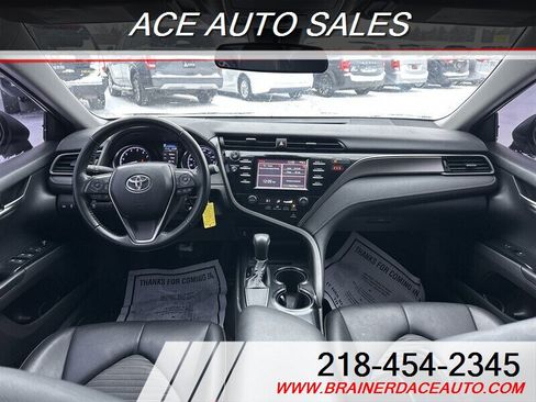 Used 2019 Toyota Camry L image 6