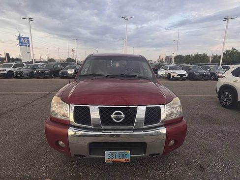 Used 2004 Nissan Titan LE AWD/4WD image 2