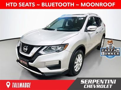 Used 2017 Nissan Rogue SV