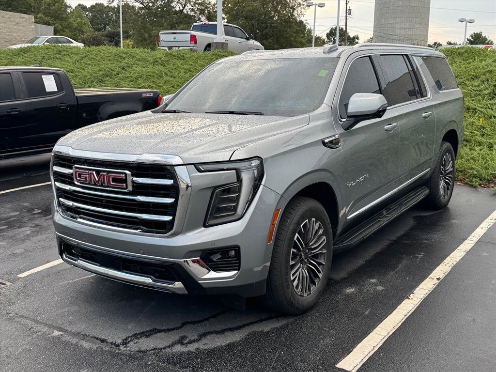 Used 2025 GMC Yukon XL Elevation AWD/4WD image 9