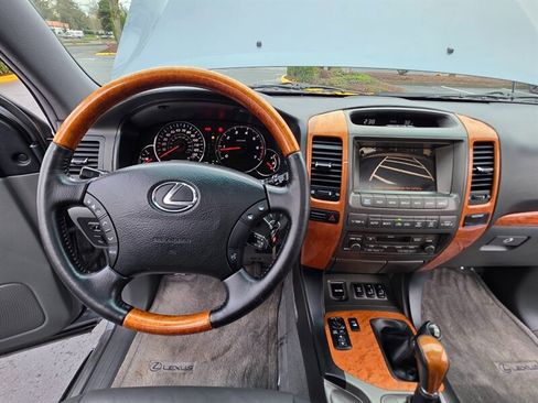 Used 2005 Lexus GX 470 image 19