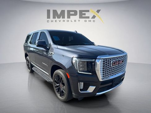 Used 2023 GMC Yukon Denali w/ Advanced Technology Package AWD/4WD image 7