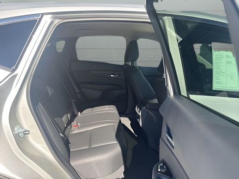 New 2025 Nissan Murano SV image 10