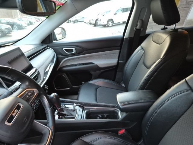Used 2022 Jeep Compass Latitude w/ Sun and Sound Group AWD/4WD image 16