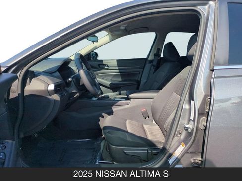 Certified 2025 Nissan Altima 2.5 S FWD image 14