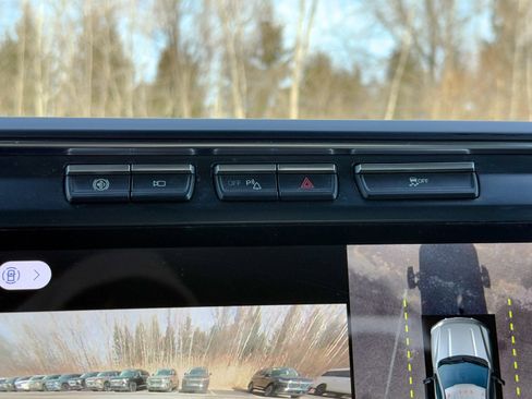 Certified 2024 Ford F350 Limited image 30