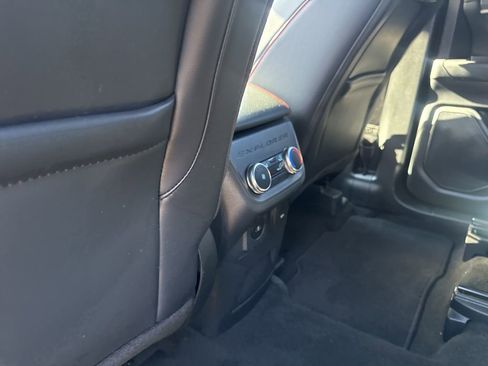 Used 2025 Ford Explorer ST-Line image 29