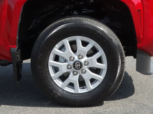 Used 2025 Toyota Tacoma SR5 image 8