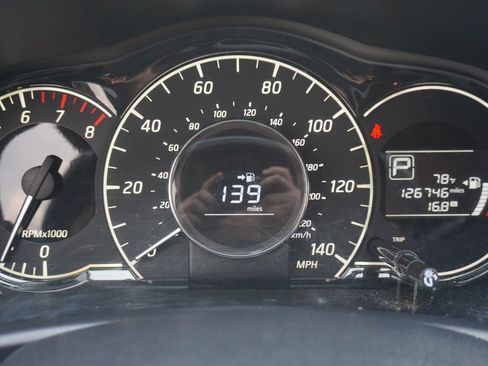 Used 2015 Nissan Versa Note SV image 26