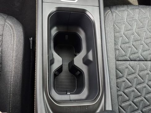 Certified 2025 Nissan Kicks SV AWD/4WD image 14