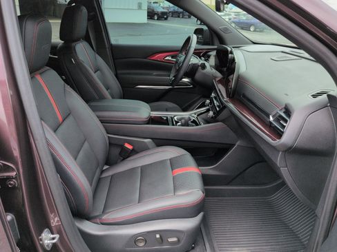Certified 2024 Chevrolet Traverse RS w/ LPO, Floor Liner Package AWD/4WD image 29