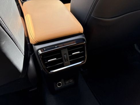 Certified 2025 Lexus NX 250 FWD w/ Accessory Package (Z1) image 19
