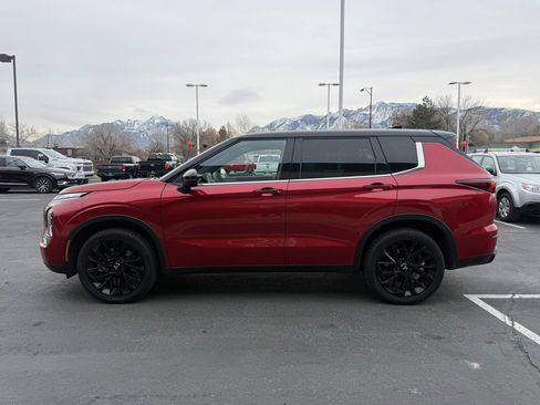 Used 2023 Mitsubishi Outlander SEL image 4