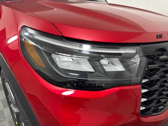 New 2026 Ford Explorer ST-Line w/ ST-Line Street Pack AWD/4WD image 12