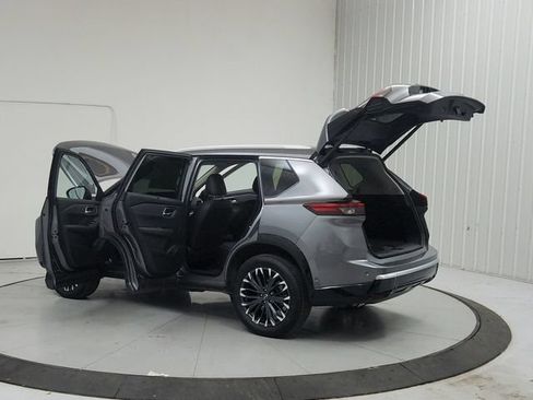 Used 2026 Nissan Rogue Platinum w/ Platinum Premium Package AWD/4WD image 13