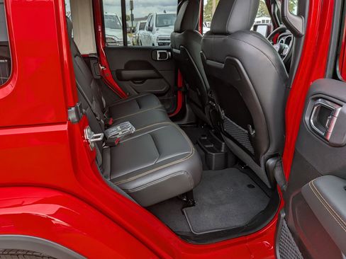 New 2026 Jeep Wrangler Unlimited Sahara AWD/4WD image 30