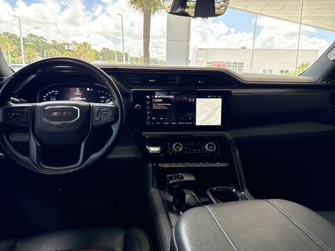 Used 2023 GMC Sierra 1500 AT4 w/ Technology Package AWD/4WD image 29