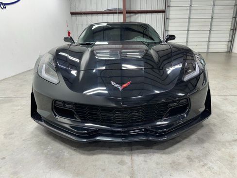 Used 2016 Chevrolet Corvette Z06 w/ 3LZ Preferred Equipment Group RWD image 8