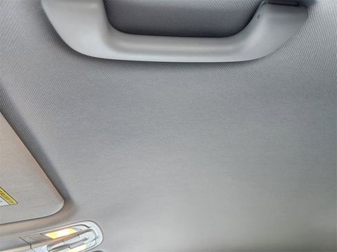 Used 2019 Hyundai Santa Fe SEL image 25