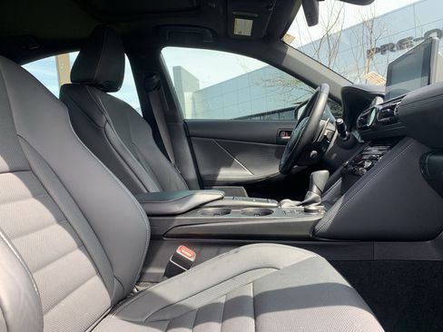 Used 2023 Lexus IS 350 F Sport w/ Memory Package image 31