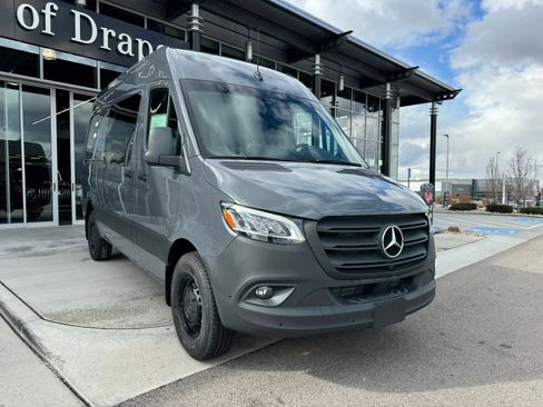 Used 2024 Mercedes-Benz Sprinter 144 Cargo image 11