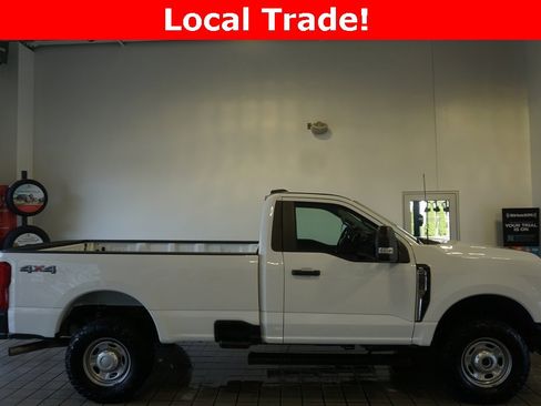 Used 2023 Ford F250 XL image 2