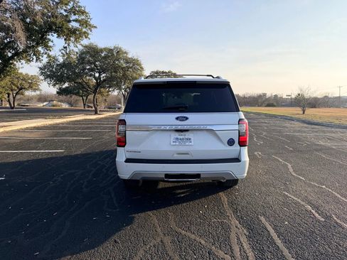 Used 2020 Ford Expedition Platinum image 3