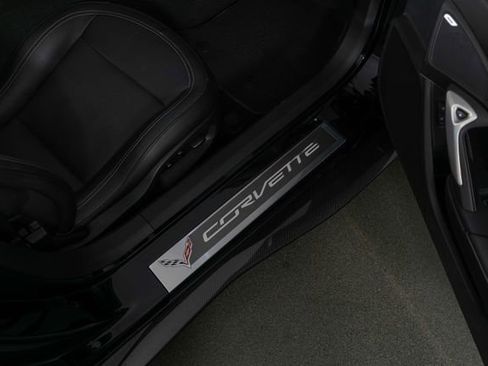 Used 2017 Chevrolet Corvette Z06 w/ Z07 Performance Package image 27