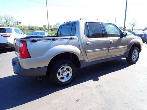 Used 2002 Ford Explorer Sport Trac 4x4 image 6