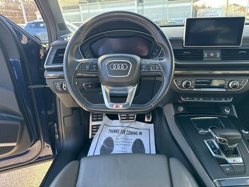 Used 2018 Audi SQ5 Prestige w/ Prestige Package image 16