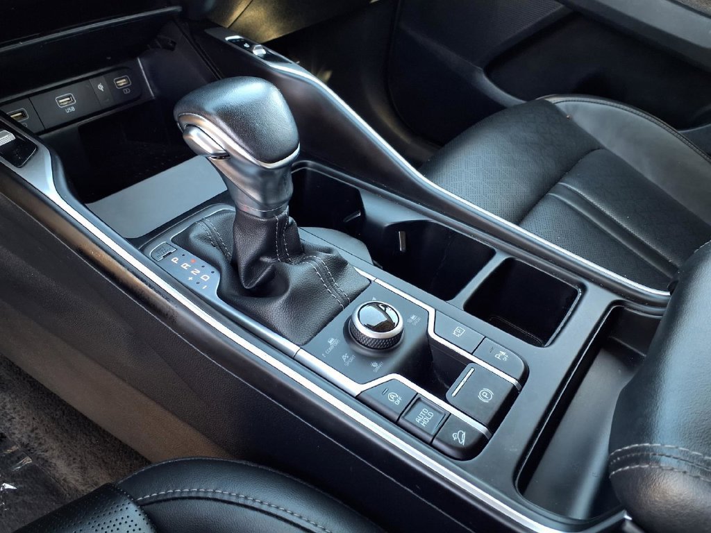 Certified 2023 Kia Sorento X-Line EX AWD/4WD image 17