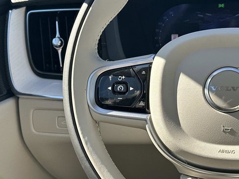 New 2026 Volvo XC60 B5 Ultra w/ Protection Package Premier image 8