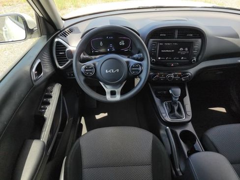 Certified 2024 Kia Soul LX w/ Option Group 015 FWD image 17