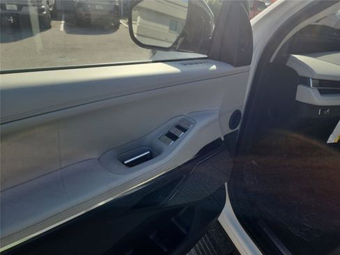 New 2026 Lincoln Navigator Reserve image 12