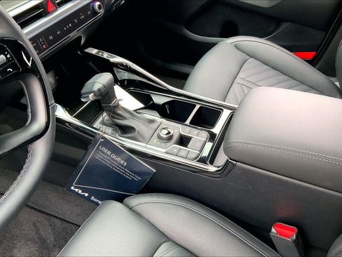 Used 2026 Kia Sorento SX Prestige image 16