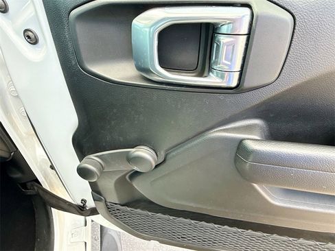 Used 2023 Jeep Wrangler Sport image 34