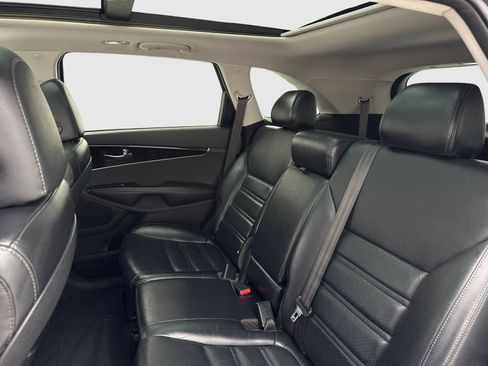 Used 2020 Kia Sorento EX AWD/4WD image 35