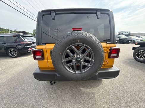 New 2026 Jeep Wrangler Unlimited Sport AWD/4WD image 4