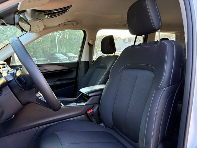 Used 2024 Jeep Grand Cherokee L Laredo AWD/4WD image 11