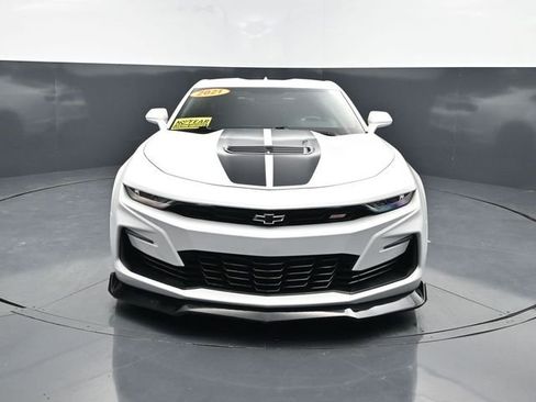 Used 2021 Chevrolet Camaro SS RWD image 2