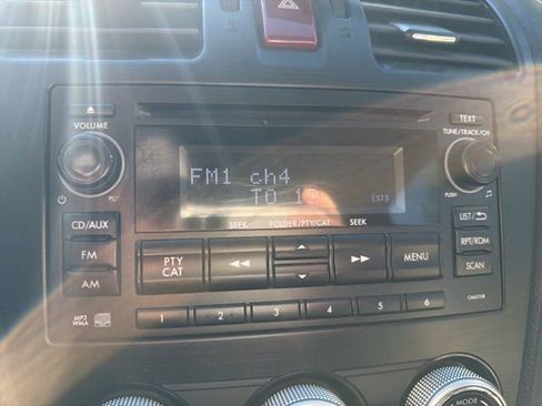 Used 2014 Subaru Crosstrek 2.0i Premium w/ Popular Package #2 image 25