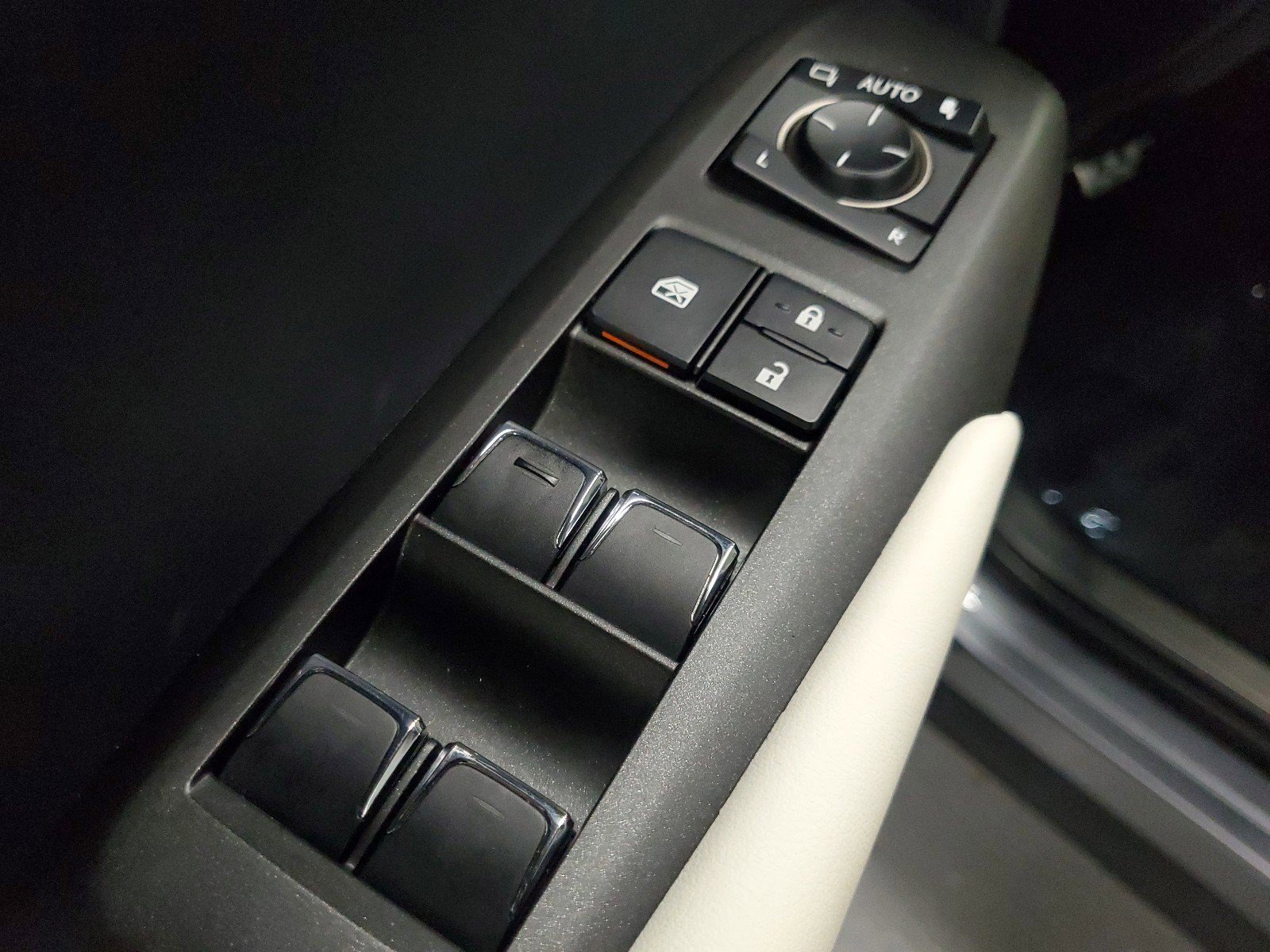 Used 2021 Lexus NX 300 F Sport w/ F Sport Premium Package FWD image 23