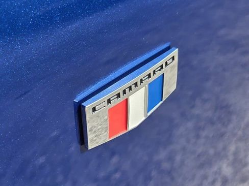 Used 2023 Chevrolet Camaro LT RWD image 11